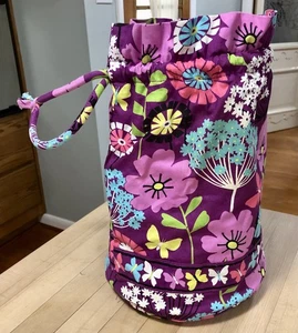 Muster Flutterby Vera Bradley Ditty Bag Kordelzug Kunststoff gefüttert im Ruhestand - Bild 1 von 4