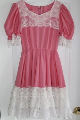 Vestido de Baile Cuadrado Vintage Años 70 Rosa y Blanco Encaje Talla 12 Foto 1 de 4