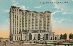 Postcard  Michigan Central Station RR Railroad Detroit Michigan Unposted - Picture 1 of 2