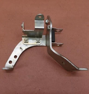 Soporte de montaje Yamaha VStar 1300 V Star XVS1300 2007-2015 Foto 1 de 4