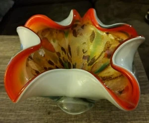 MURANO ART GLASS WHITE OUTSIDE BRIGHT COLORFUL GOLD FOIL INSIDE FLOWER BOWL - Picture 1 of 3