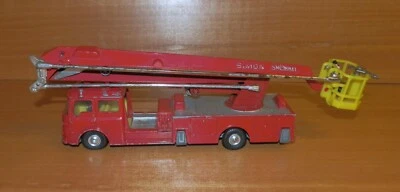 Corgi Major Toys Feuerwehr Simon SNOrkel 1:43 schöner Zustand. - Bild 1 von 4