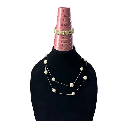 "Juego de 2 collares Napier de colección con cuentas crema tono plata 42"" y pulsera elástica" Foto 1 de 4