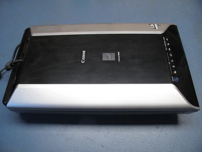 Canon CanoScan 8800F Flachbettscanner für Dokumente + Durchlicht, Dias, Negative - Bild 1 von 3