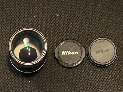 Used NIKKOR 135mm F/2.8 AIS with 2 caps - Image 1 of 4