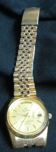 Fecha, día, 100 pies "Elgin" para hombre Correa y reloj impermeable con acabado dorado - Imagen 1 de 5