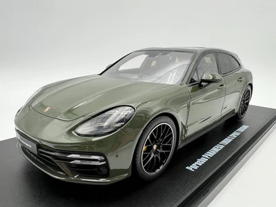GTSPIRIT - Modelo 1:18 - 2021 Porsche Panamera Turbo S Sport - Verde - GT447 - Imagem 1 de 4