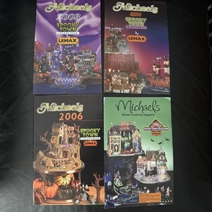 4 Michaels Spooky Town 2003 2004 2006 2009 Lemax Prospekte Sammlung Halloween - Bild 1 von 6