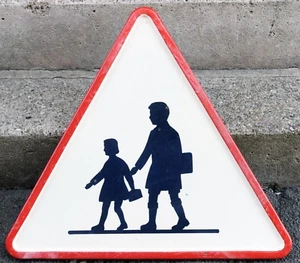 Altes französisches Emaille Straßenschild Straßenwarner Schulübergang Kinder Schüler 1966 - Bild 1 von 3