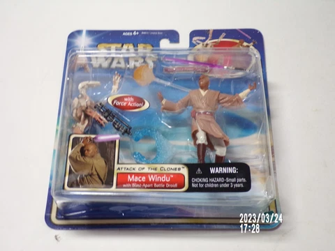 Star Wars Blue Card Attack of the Clones 2001 Figures MOSC Cover
