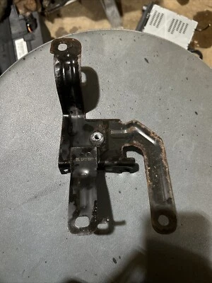 Suporte de bomba de freio antibloqueio ABS Kia Sorento fabricante de equipamento original 2007 2008 2009 - Imagem 1 de 4