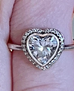 PANDORA AUTHENTISCHER STERLING HERZ RING GRÖSSE 6,5 SCHÖNER FUNKELNDER SCHMUCK - Bild 1 von 6
