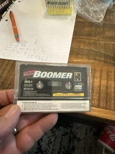 CINTA DE CASETE Boomer Esiason Cincinnati Bengals Años 90 De Colección Nueva Fuera de Caja - Imagen 1 de 1