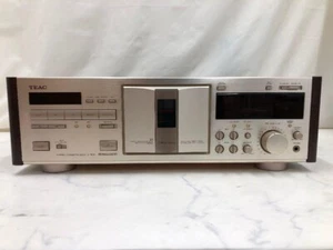 (Free Shipping) TEAC V-7010 Cassette Deck, tested - Picture 1 of 5