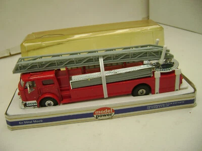 MODELO POWER PLAYART ESCALA 1:48 ROJO AMERICANO LA FRANCIA CAMIÓN ESCALERA DE BOMBEROS DAÑADO Foto 1 de 4