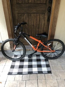 nishiki pueblo mountain bike - Picture 1 of 7