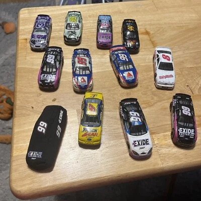 批量 12 张不同的 Jeff Burton NASCAR 比赛卡 #99 Exide Citgo Ect 1:64 — 第 1/4 张图片