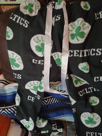 Boston Celtics NBA) Pajama Pant Sleep Bottoms /never been worn.size Medium Cover