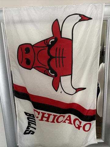 vintage Chicago Bulls flag 58 by 35 inches by Flying Colours USA Cover
