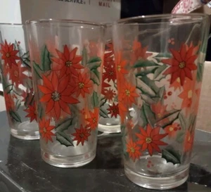 Poinsettia Holiday Christmas Drinking Glasses Set of 4 Tumblers 5.5" Firna - Picture 1 of 1