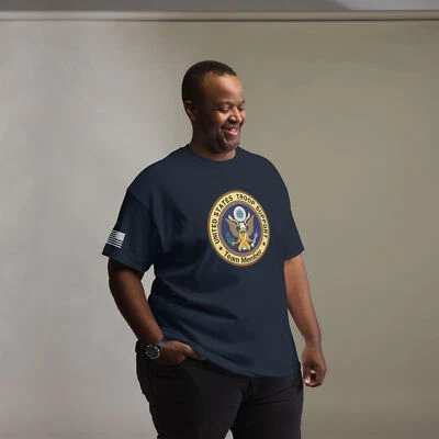 ¡La Camisa Oficial "U.S. Troop Support: Team Member" con Bandera en el Hombro! Foto 1 de 3