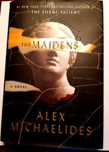 The Maidens: The new thriller from the author Alex Michaelides - Foto 1 di 2