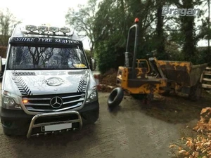 Roof Bar B1 + Spots + LED To Fit Mercedes Sprinter 2006 - 2014 Front Medium High - Picture 1 of 11