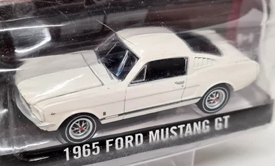 Coche modelo diecast Greenlight 1/64 Ford Mustang GT 1965 blanco 50 años Foto 1 de 4