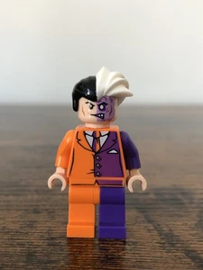 Lego Dc Superheroes: Two-Face Mini-figure #sh007. From Set 6864 - Picture 1 of 6