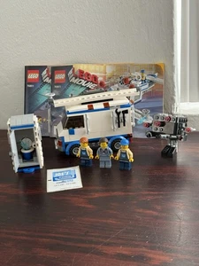 LEGO Movie 2 in 1 Set 70811 THE FLYING FLUSHER Klempner Anleitung Aufkleber - Bild 1 von 6