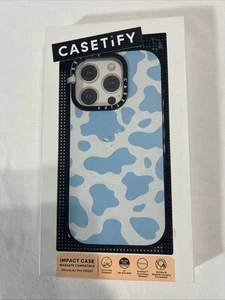 Funda Impacto CASETiFY con Magsafe para iPhone 15 Pro 6.1"- Estampado Vaca Azul - Imagen 1 de 2