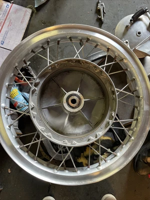 Moto Guzzi 1967 - 1974 850 Eldorado Ambassador 750 V7 前轮 Borrani — 第 1/4 张图片