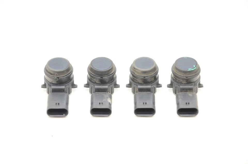 2014-2016 BMW 435i Convertible Set of Rear Parking Sensors 9261584 - Image 1 of 4