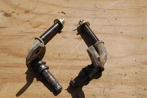 Honda HT3813 HT3810 L&R Steering Spindles Knuckles USED Excellent Condition PAIR - Picture 1 of 5