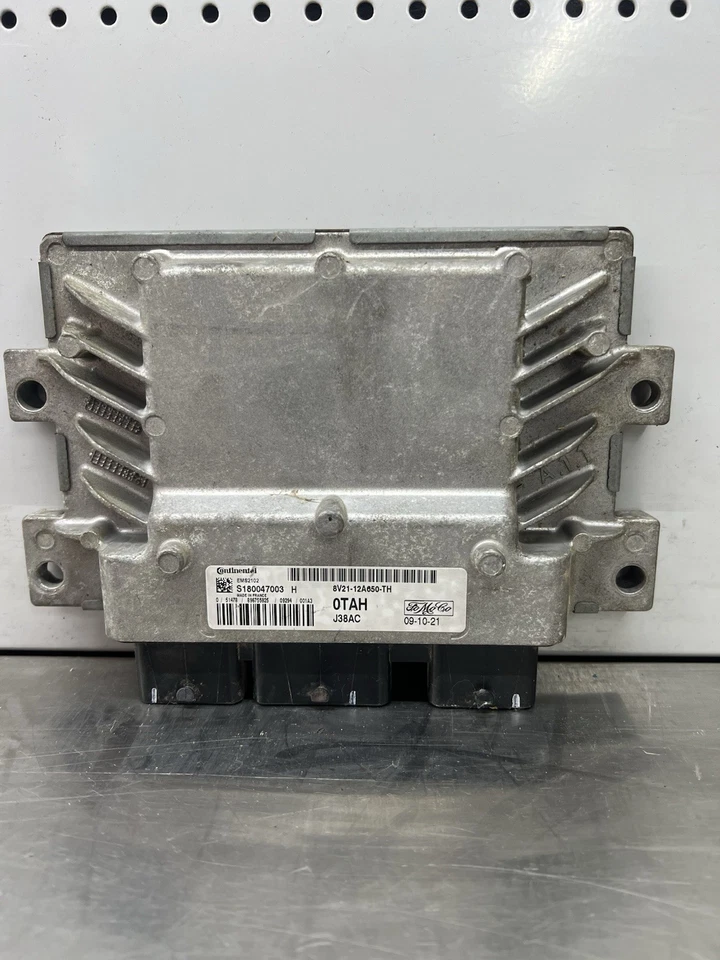 Centralina motore Ford Fiesta S180047003H 8V21-12A650-TH OTAH J38AC VERGINE - Immagine 1 di 2