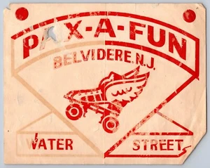Pegatina de patinaje sobre ruedas Pax-A-Fun en una página de álbum de recortes - Belvidere, Nueva Jersey - Imagen 1 de 2