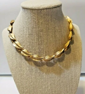 Vintage gebürstet goldfarben Blatt Glieder Halsband Halskette 15" unsigniert strukturiert - Bild 1 von 8