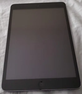 APPLE iPAD ~ MODEL A1432 ~ 1st GENERATION 7.9 In. Wi-Fi 16 GB ~ BLACK - Picture 1 of 4