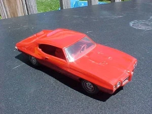 Pontiac GTO 1970 vintage modelo de coche promocional rojo - Imagen 1 de 1