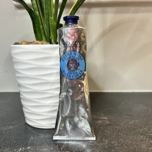 Neu L'Occitane Trockene Haut Handcreme mit 20% Sheabutter 150ml 5,2 oz VOLLE GRÖSSE - Bild 1 von 6