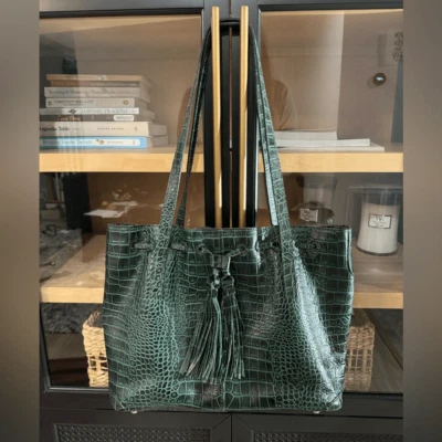 Patricia Nash 10th Anniversary Limited Edition Vintage Green Croc Leather Bag - Image 1 of 4