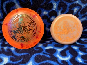 SET PENNARELLI MINI DISC GOLF - COPPIA STASH - EDIZIONE LIMITATA - CANE 3 TESTE - ARTE CATTIVA! 40 - Foto 1 di 4