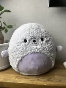 Squishmallows Ellen The Seal 12 pollici 30 cm Fuzzamallow - Foto 1 di 6