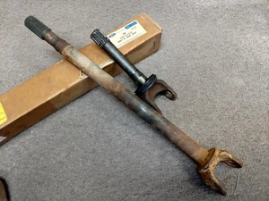 E4TZ-3219-A GENUINE FORD Axle Shaft & U-Joint Assy 1980-86 F150 F250 F350 Bronco - Bild 1 von 7