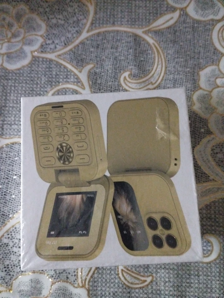 Mini Telefono Cellulare Flip I17 Pro Tastiera Gsm 1.77" Dual Sim Pieghevole 2g - Immagine 1 di 1