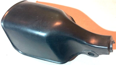 Maniglia Coperchio Protezione Mani Destra Yamaha Dt 80 LC 35E-26142-00 NOS - Immagine 1 di 2