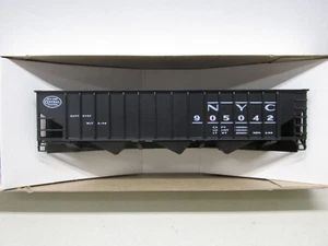 STEWART-#10017-NYC-3-BAY HOPPER #905042-KIT-HO SCALE - Picture 1 of 4