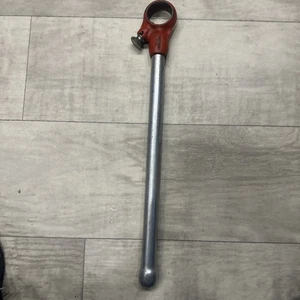 Cabezal de trinquete roscador de tubos Ridgid 00-R con mango de 17 1/2” hecho en EE. UU. - Imagen 1 de 7