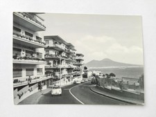 NAPOLI - Via Petrarca