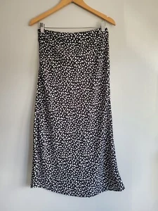 Black/White Pencil Skirt Size 10 Forever 21 Unlined Womens - Picture 1 of 6